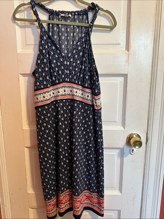 Max Studio Dresses & Skirts - Max Studio Navy Floral Print Skirt with Coral Dots
